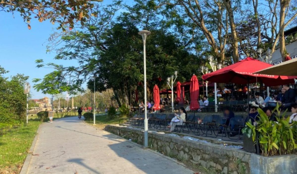 M&acirc;u thuẫn khi uống c&agrave; ph&ecirc;, đối tượng d&ugrave;ng dao rựa rượt ch&eacute;m người giữa trung t&acirc;m TP. Huế