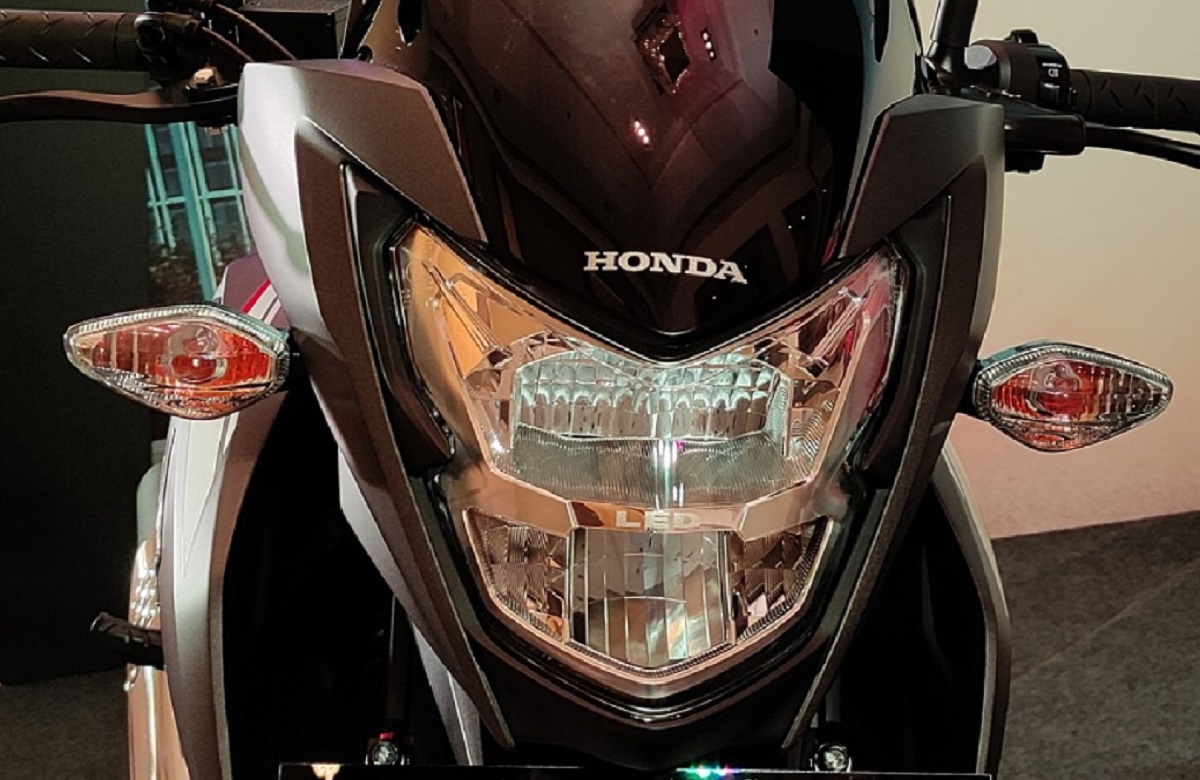 Honda ch&iacute;nh thức ra mắt &lsquo;vua c&ocirc;n tay&rsquo; 163cc với gi&aacute; 59 triệu đồng: \'Chơi tất tay\' với Yamaha Exciter