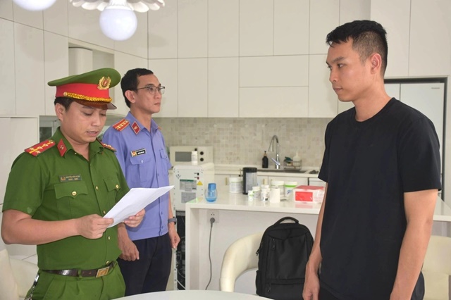 Lộ diện mắt x&iacute;ch nữ trong đường d&acirc;y lừa đảo h&agrave;ng ngh&igrave;n tỷ, c&ocirc;ng an r&aacute;o riết truy t&igrave;m