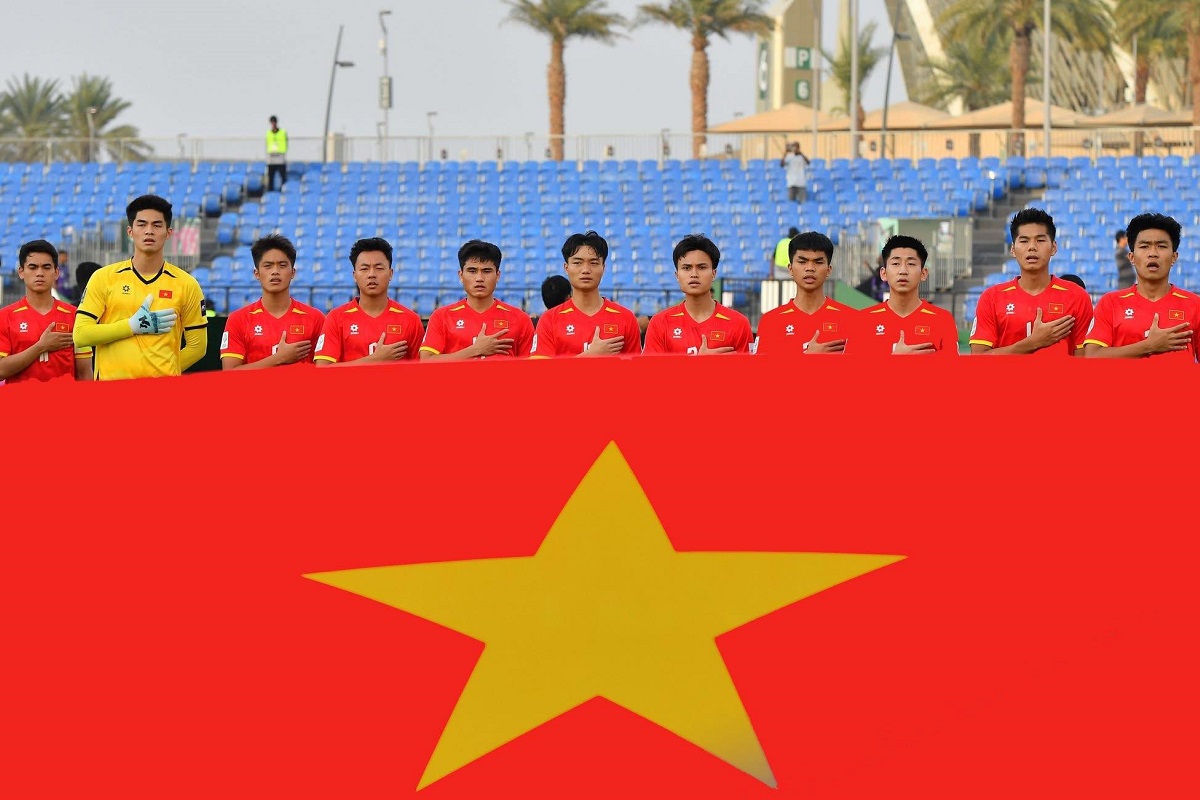 U23 Việt Nam buộc U23 Trung Quốc ph&aacute; lệ, HLV Kim Sang Sik đi nước cờ cao tay trước B&aacute;n kết