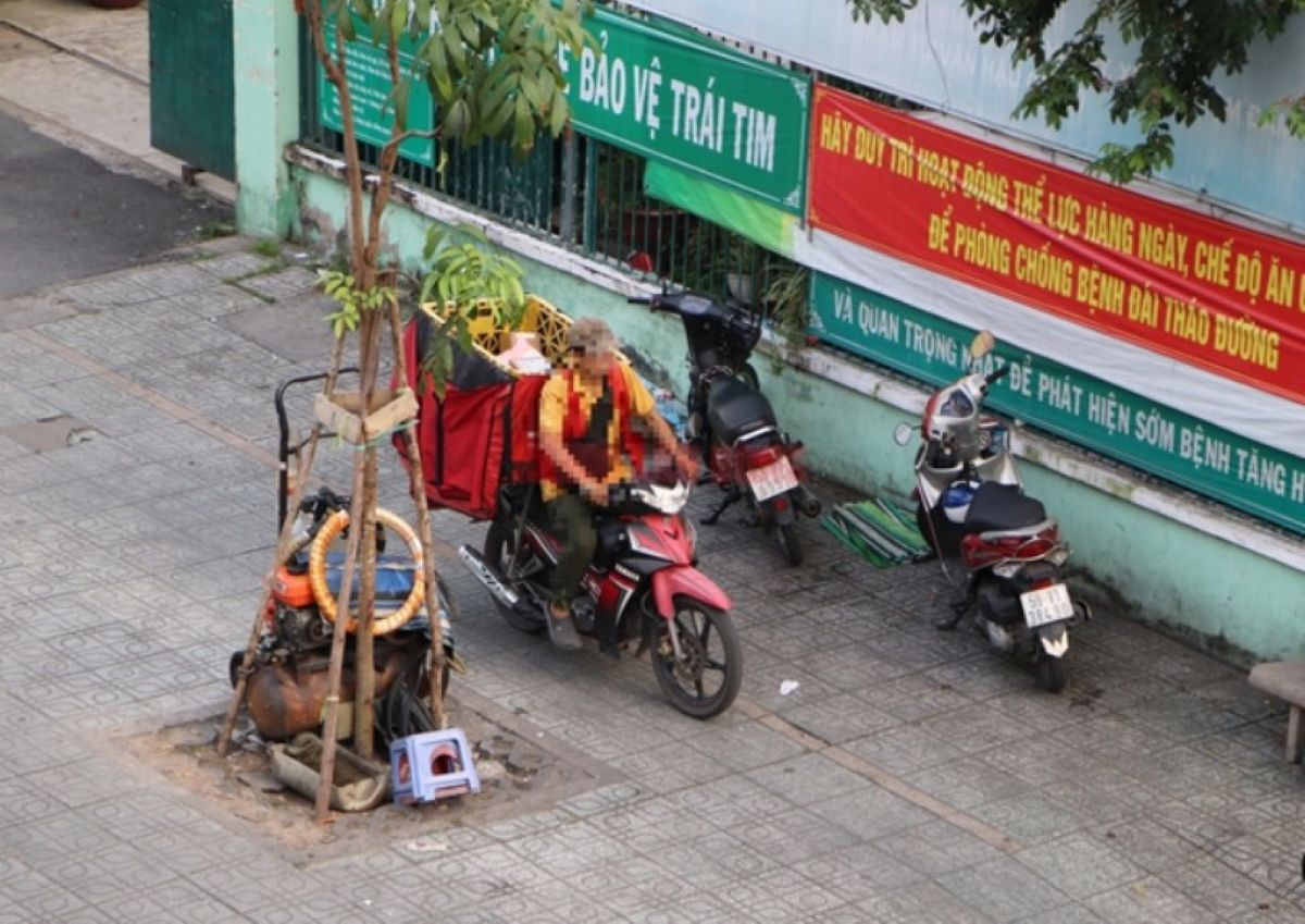 TP.HCM: Gần 140 trường hợp leo vỉa h&egrave; cần nộp phạt nguội gấp theo Nghị định 168