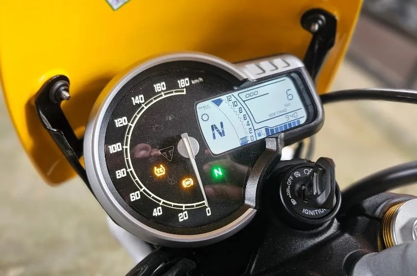&lsquo;Vua c&ocirc;n tay&rsquo; Anh 398cc ra mắt với trang bị vượt trội Yamaha Exciter v&agrave; Honda Winner R, gi&aacute; hấp dẫn ảnh 5