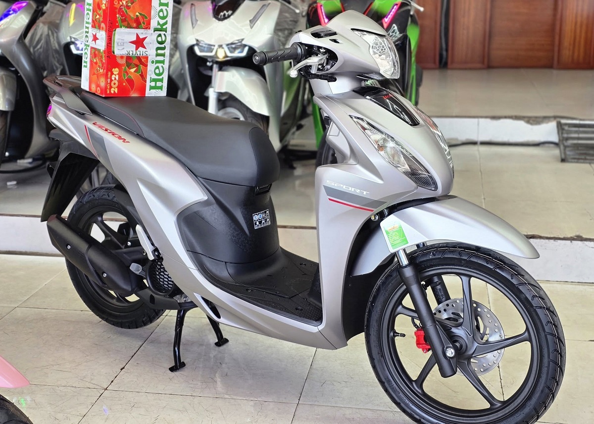 Bảng gi&aacute; xe Honda Vision 2026 cuối th&aacute;ng 1/2026 rẻ như \'rau\': Kh&aacute;ch Việt săn đ&oacute;n hơn LEAD v&agrave; SH Mode