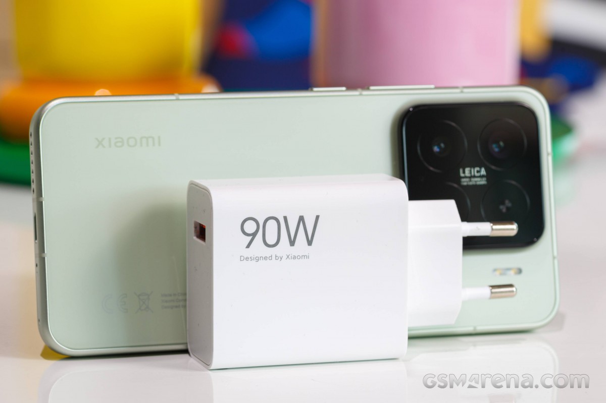 Đ&acirc;y l&agrave; chiếc flagship sở hữu camera Leica xịn s&ograve; rẻ nhất Việt Nam, &aacute;p đảo iPhone 17, Galaxy S25