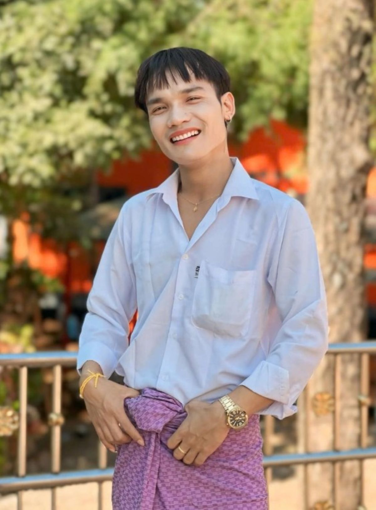 Rời nh&agrave; l&uacute;c nửa đ&ecirc;m sau cuộc gọi lạ, TikToker bị ph&aacute;t hiện tử vong trong rừng ở Th&aacute;i Lan