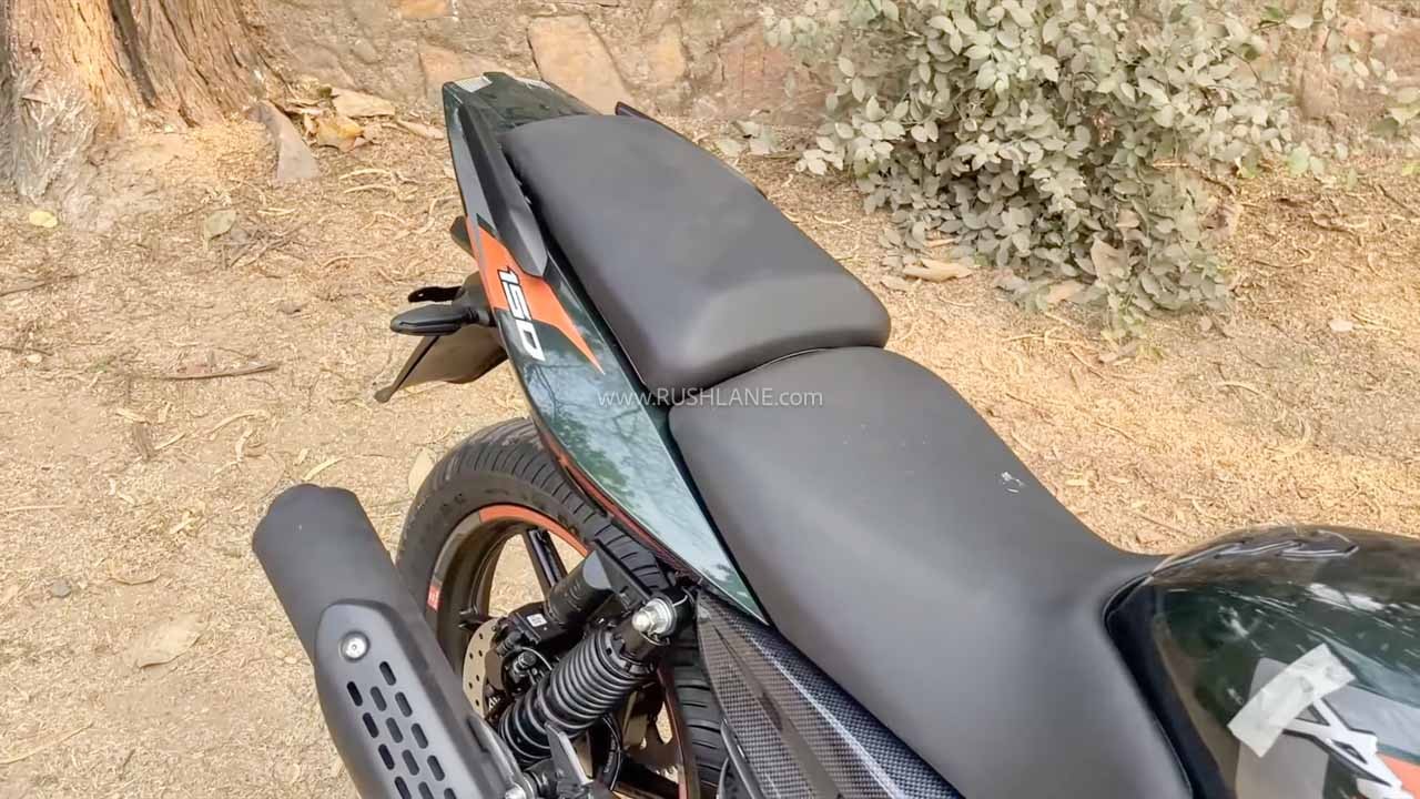 &lsquo;Vua c&ocirc;n tay&rsquo; 150cc mới bất ngờ về đại l&yacute;, dễ 'hot' hơn Yamaha Exciter v&agrave; Honda Winner R nhờ gi&aacute; rẻ ảnh 3