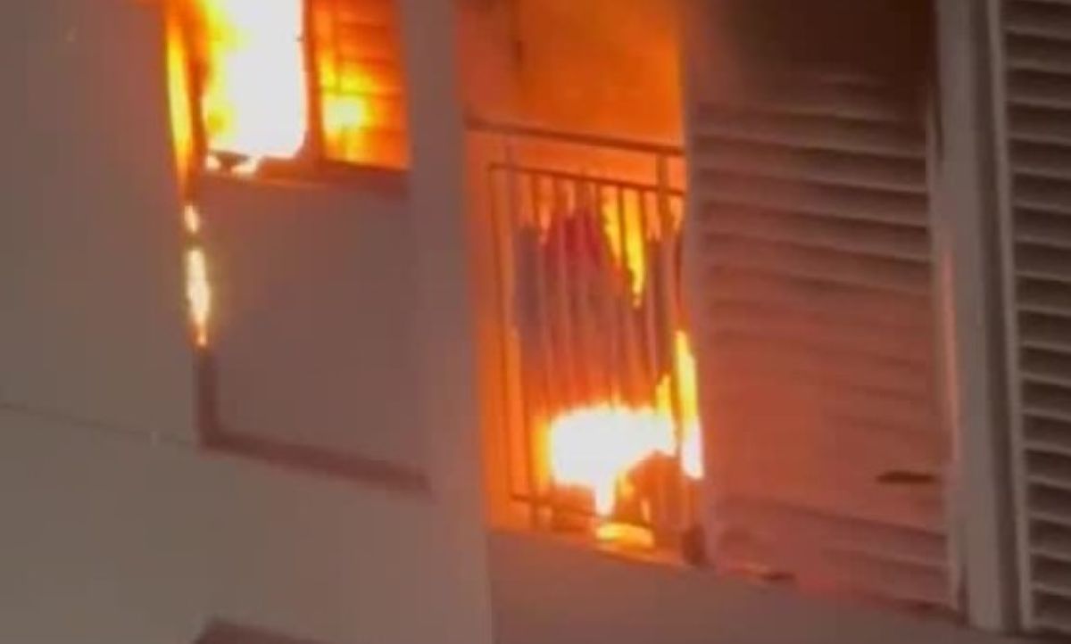 Một ch&aacute;u b&eacute; tử vong trong vụ ch&aacute;y chung cư tại TP.HCM: T&igrave;nh h&igrave;nh sức khỏe người mẹ v&agrave; ch&aacute;u c&ograve;n lại