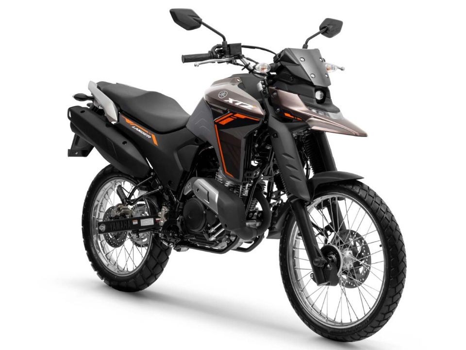 &lsquo;Vua c&ocirc;n tay&rsquo; 250cc mới của Yamaha ra mắt với gi&aacute; rẻ, trang bị &lsquo;đ&egrave; bẹp&rsquo; Exciter v&agrave; Honda Winner R ảnh 7