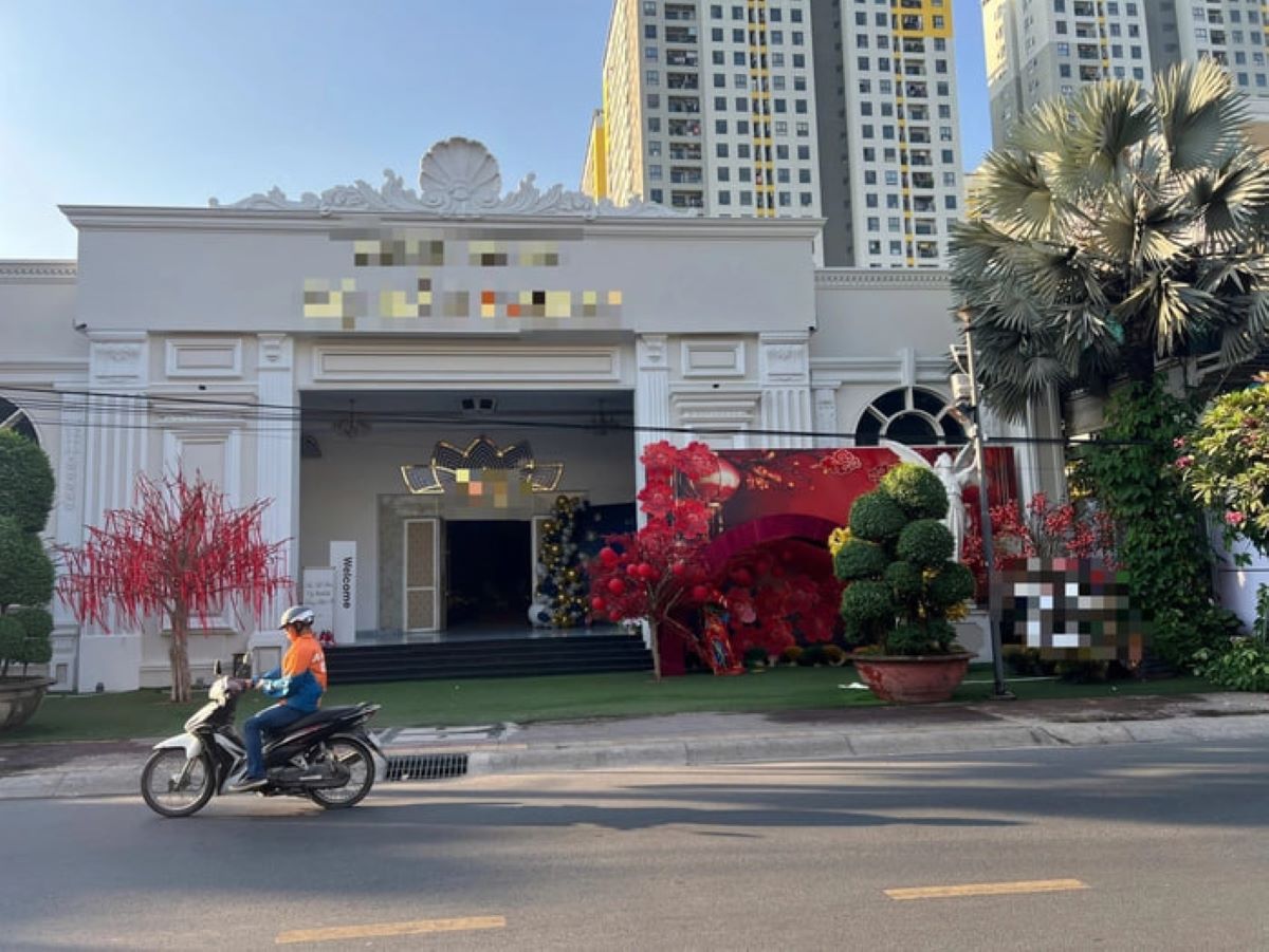 Nữ c&ocirc;ng nh&acirc;n gục chết khi đang h&aacute;t tiệc tất ni&ecirc;n ở TPHCM: H&eacute; lộ t&igrave;nh tiết bất ngờ từ camera nh&agrave; h&agrave;ng