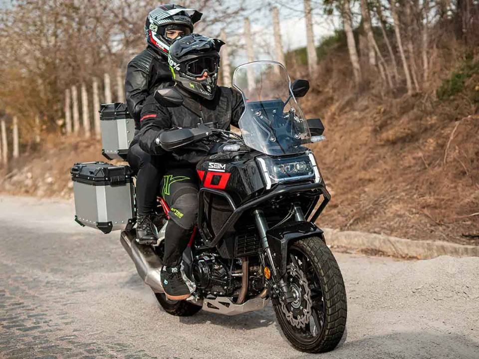 Ch&iacute;nh thức ra mắt &lsquo;chiến binh c&ocirc;n tay&rsquo; 400cc mới mạnh mẽ hơn Yamaha Exciter, gi&aacute; rẻ so với trang bị ảnh 5