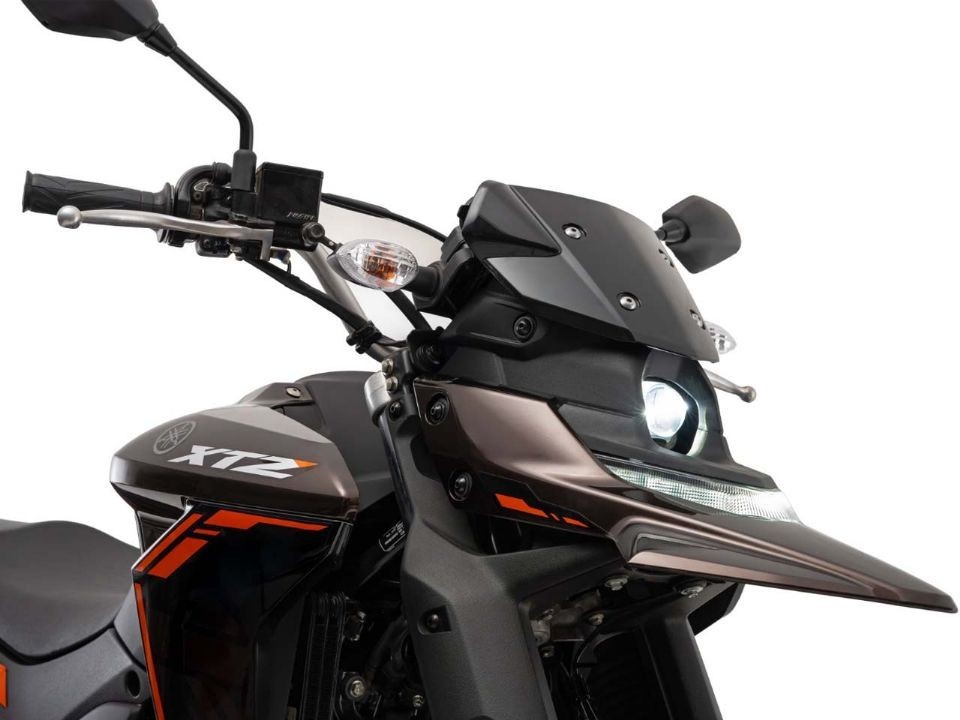 Tin xe trưa 2/2: Yamaha ra mắt &lsquo;vua c&ocirc;n tay&rsquo; 250cc mới &lsquo;tr&ecirc;n cơ&rsquo; Exciter v&agrave; Honda Winner R, gi&aacute; mềm ảnh 1