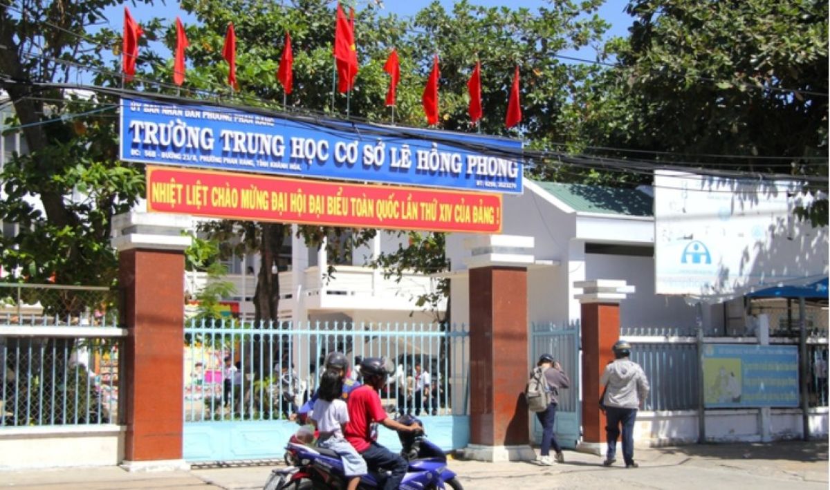 L&agrave;m r&otilde; vụ hiệu trưởng trường cấp 2 bị tố \'bật đ&egrave;n xanh\' cho hội phụ huynh thu quỹ gần trăm triệu 