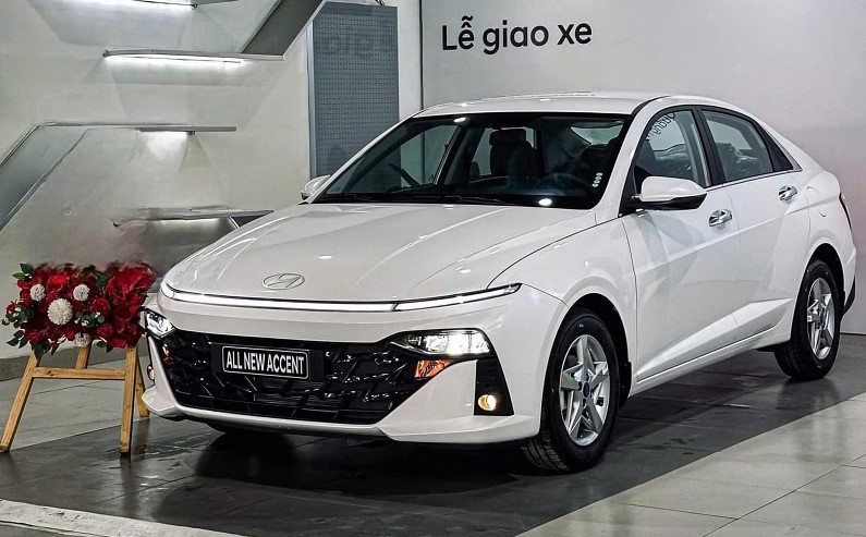 Quyết &lsquo;khắc chế&rsquo; Toyota Vios v&agrave; Honda City, Hyundai Accent giảm gi&aacute; lăn b&aacute;nh cực rẻ đầu th&aacute;ng 2/2026