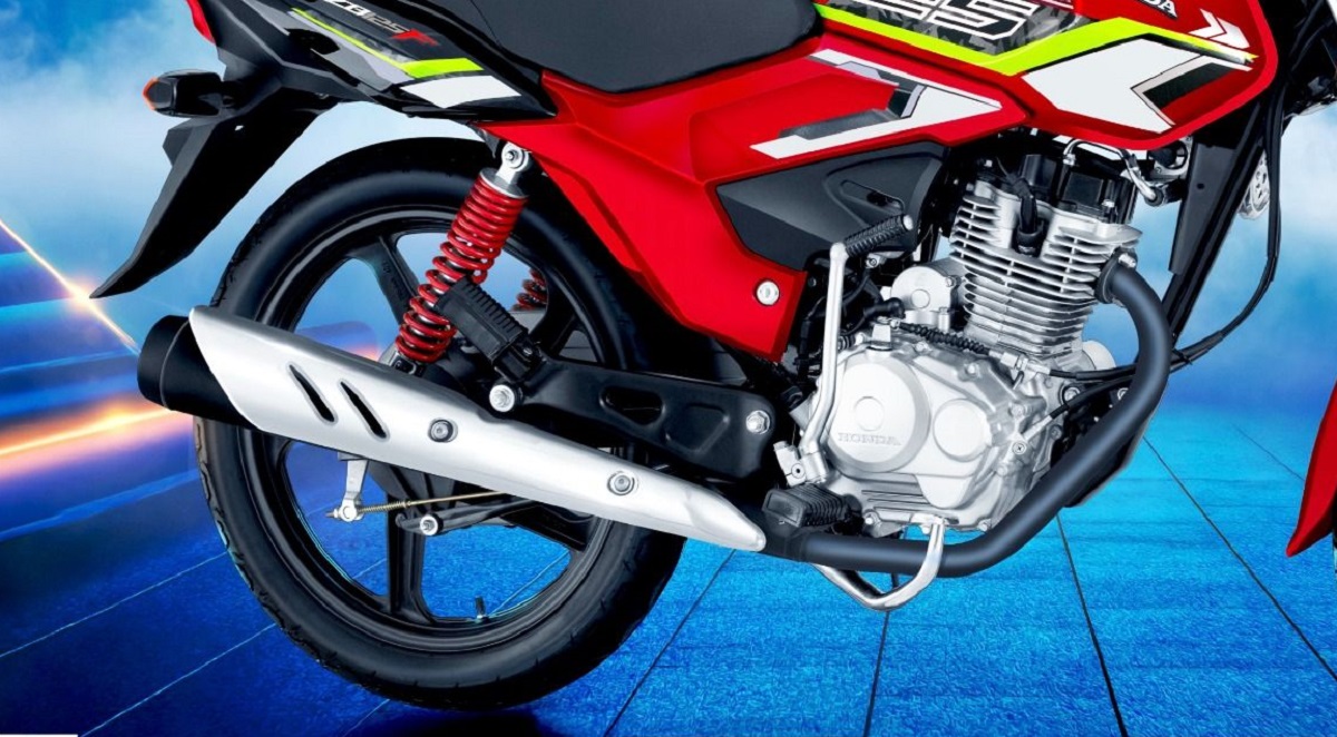 Honda ch&iacute;nh thức ra mắt &lsquo;huyền thoại c&ocirc;n tay&rsquo; 125cc mới gi&aacute; 32 triệu đồng: Hạ đo v&aacute;n Yamaha Exciter