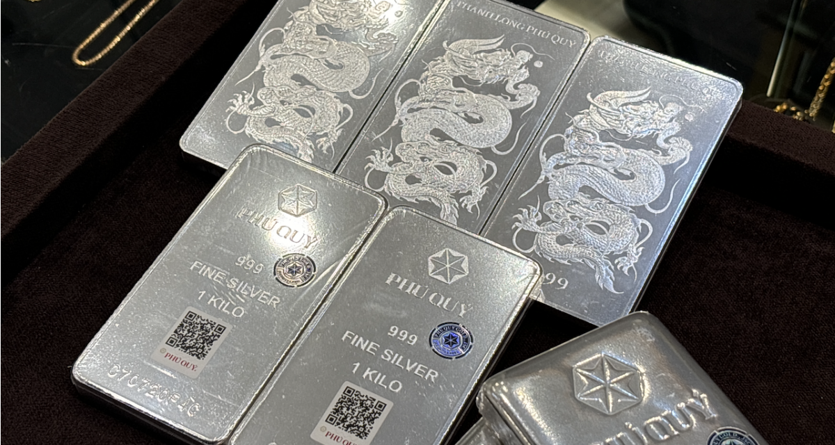 Gi&aacute; bạc h&ocirc;m nay 6/2: Quay đầu giảm s&acirc;u, l&ugrave;i xuống 80 triệu đồng/kg