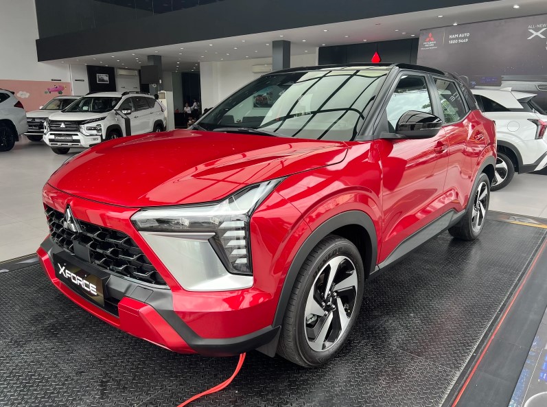 Quyết &lsquo;&aacute;p chế&rsquo; Toyota Yaris Cross, gi&aacute; lăn b&aacute;nh Mitsubishi Xforce đầu th&aacute;ng 2/2026 giảm xuống cực rẻ