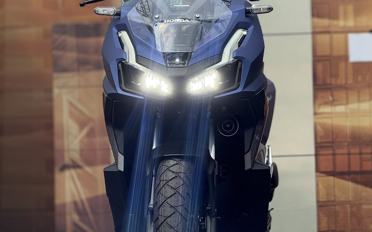 Honda ch&iacute;nh thức ra mắt &lsquo;vua xe ga&rsquo; 160cc mới gi&aacute; 73 triệu đồng: Thiết kế \'n&eacute;t\' hơn cả SH v&agrave; SH Mode