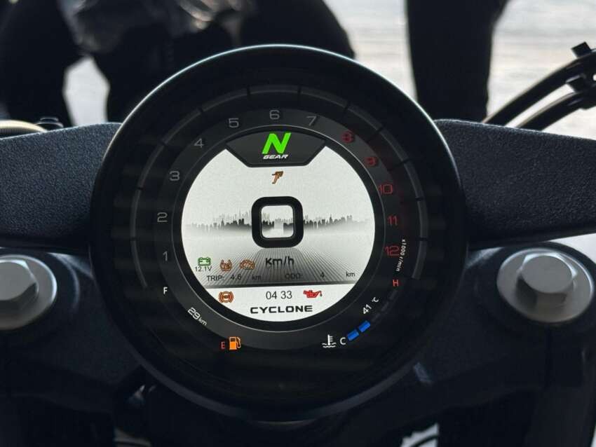 &lsquo;Huyền thoại c&ocirc;n tay&rsquo; 550cc mới ch&iacute;nh thức ra mắt với gi&aacute; 'mềm', trang bị &lsquo;khủng&rsquo; hơn Yamaha Exciter ảnh 6