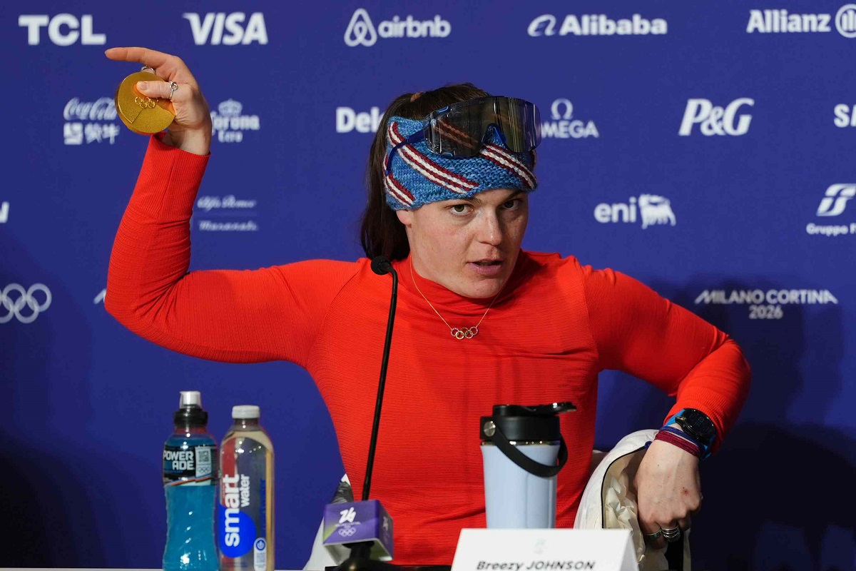 Huy chương của Olympic m&ugrave;a đ&ocirc;ng 2024 g&acirc;y phẫn nộ: Mới đeo đ&atilde; rơi vỡ, sứt mẻ h&agrave;ng loạt