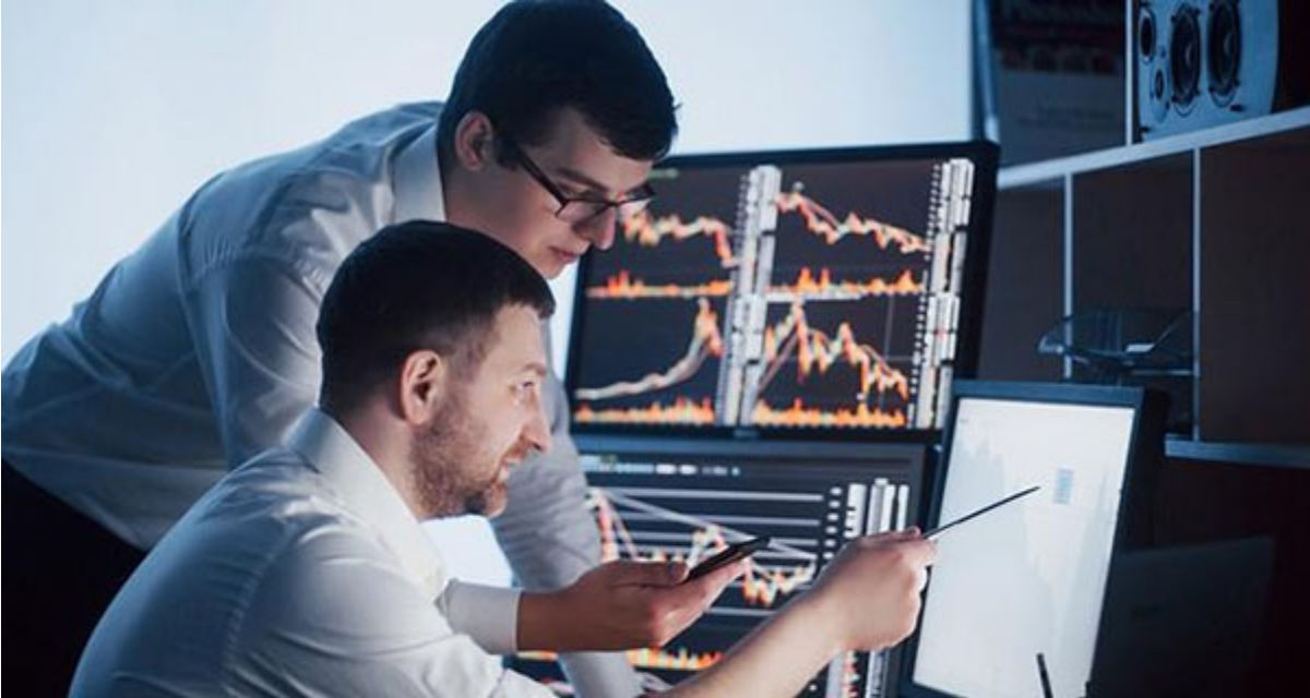 Phi&ecirc;n 10/2: Khối ngoại &lsquo;bơm&rsquo; gần 1.000 tỷ, một m&atilde; ng&acirc;n h&agrave;ng th&agrave;nh t&acirc;m điểm