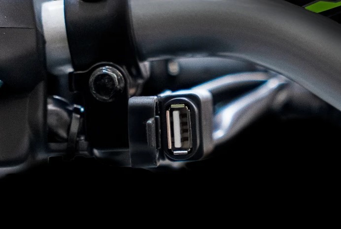 Suzuki ra mắt &lsquo;vua c&ocirc;n tay&rsquo; 150cc mới gi&aacute; 60 triệu đồng, c&oacute; ABS như Yamaha Exciter v&agrave; Honda Winner R ảnh 6