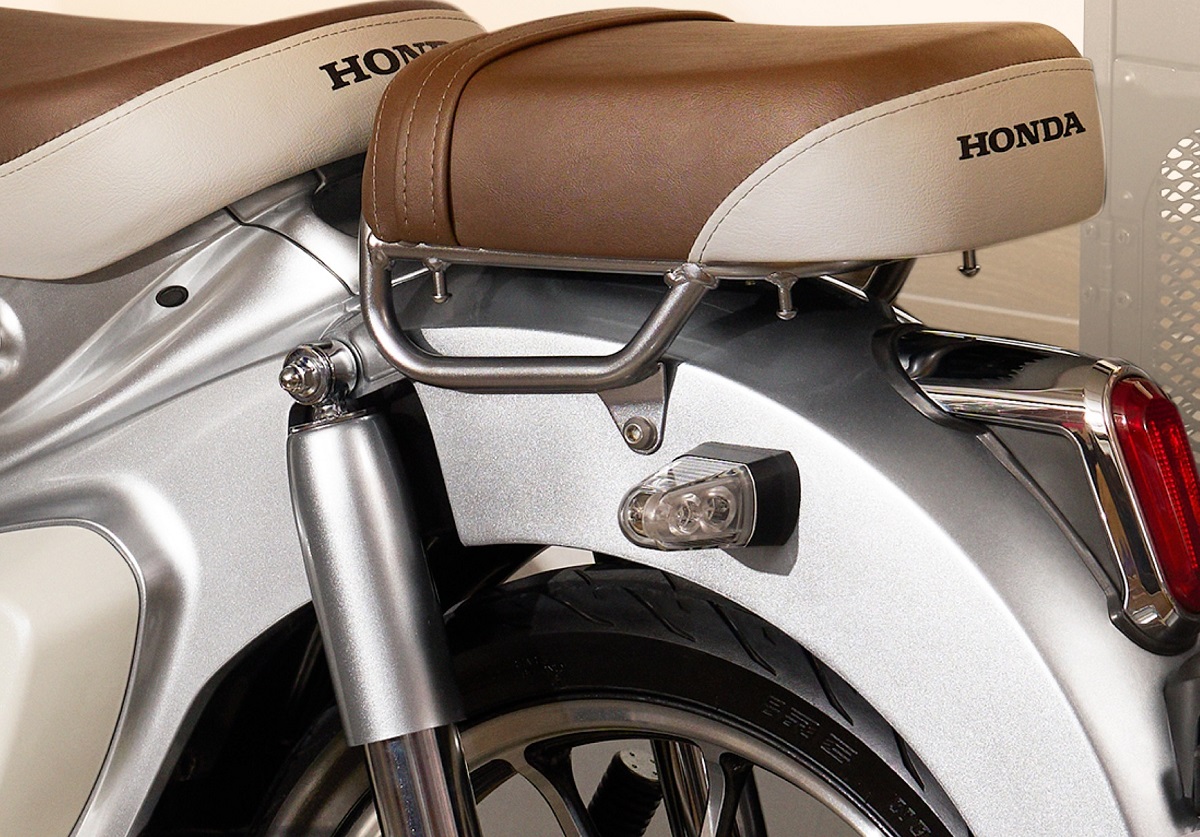 &lsquo;Huyền thoại xe số&rsquo; 125cc nhập Th&aacute;i của Honda về đại l&yacute; Việt: &lsquo;N&eacute;t&rsquo; hơn Future, c&oacute; ABS, gi&aacute; hấp dẫn