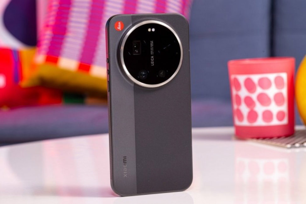 T&iacute;nh năng flagship &iacute;t người để &yacute; tr&ecirc;n Xiaomi 17 Ultra: v&acirc;n tay si&ecirc;u &acirc;m, Wi-Fi 7, USB-C 3.2 Gen 2, vệ tinh