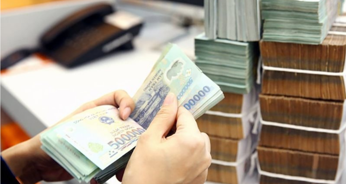 L&atilde;i suất li&ecirc;n ng&acirc;n h&agrave;ng giảm s&acirc;u về 4%: &Aacute;p lực thanh khoản đ&atilde; qua đỉnh?