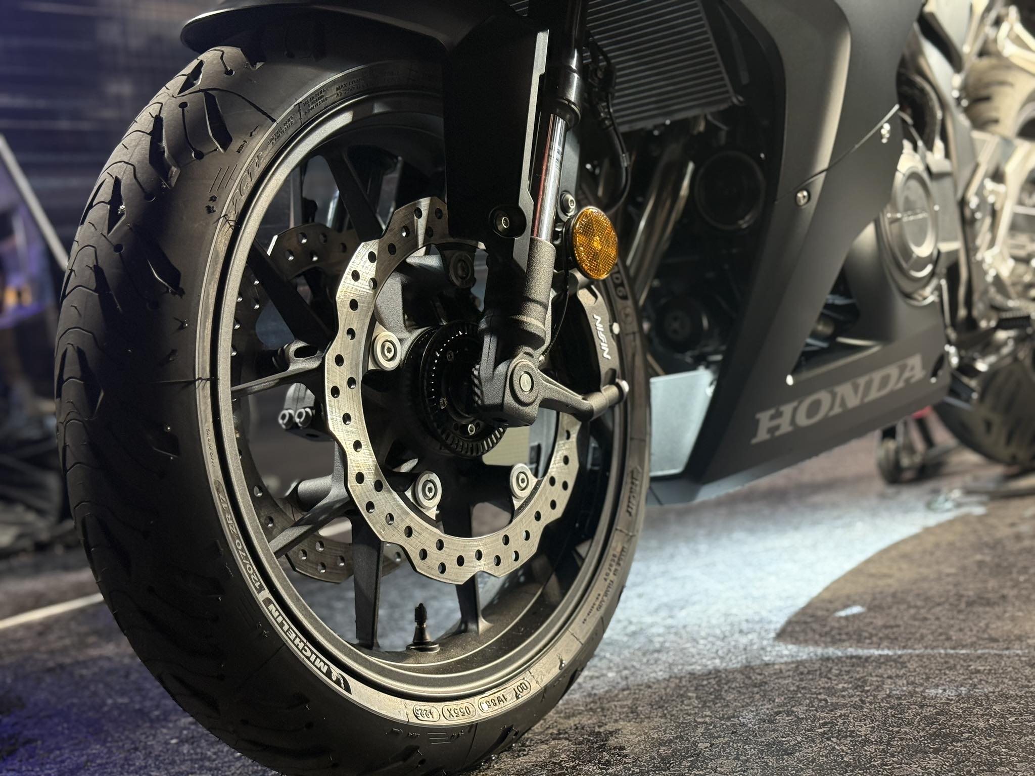 Honda ch&iacute;nh thức ra mắt &lsquo;vua c&ocirc;n tay&rsquo; mới đ&agrave;n anh Winner R, trang bị &aacute;t v&iacute;a Yamaha Exciter, gi&aacute; mềm