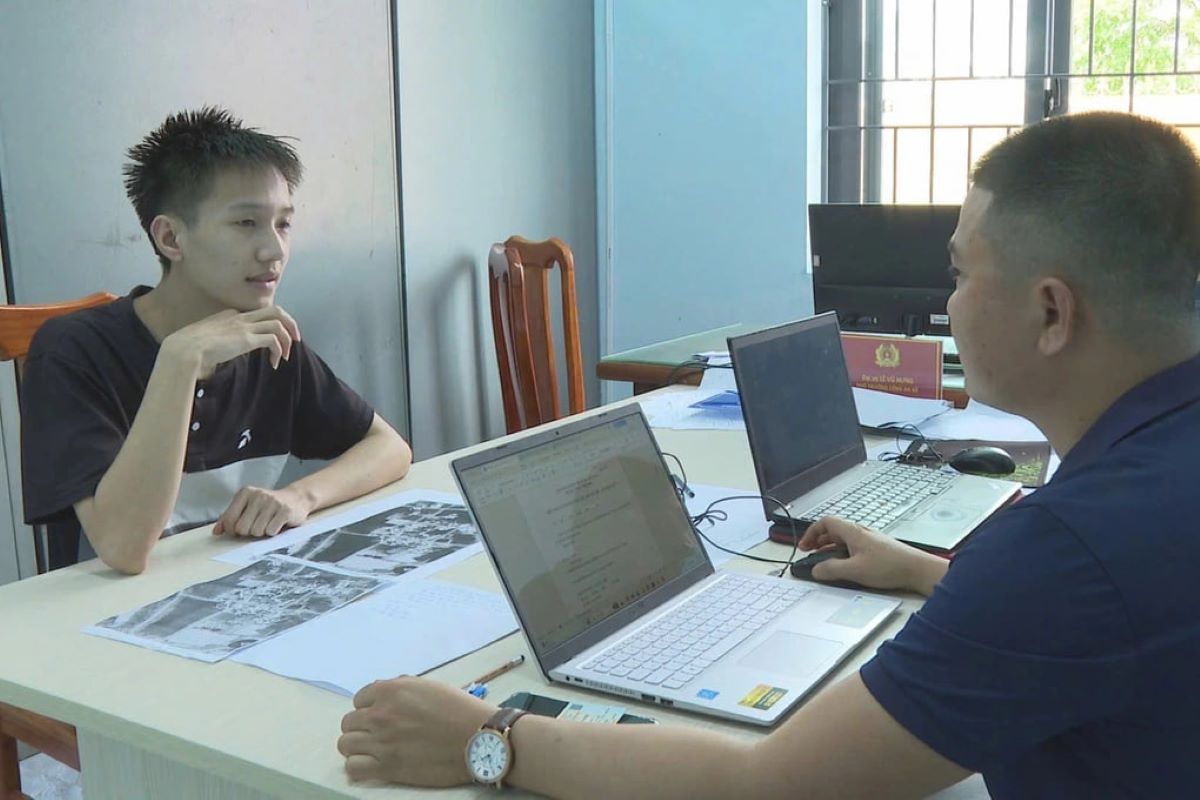 Kẻ bịt mặt d&ugrave;ng dao uy hiếp cụ b&agrave; tại nh&agrave; ri&ecirc;ng: H&eacute; lộ danh t&iacute;nh đối tượng &lsquo;nướng&rsquo; tiền v&agrave;o game