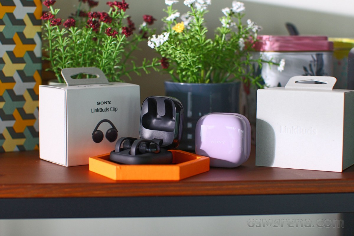 Mở hộp Sony LinkBuds Clip: Tai nghe kẹp tai độc đ&aacute;o, &acirc;m thanh 360 Reality Audio, pin tới 37 giờ đầy ấn tượng