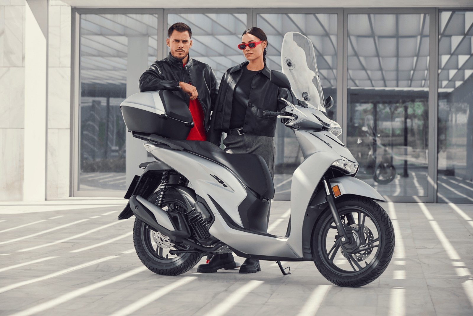 Tin xe hot 14/2: Ra mắt &lsquo;xe ga quốc d&acirc;n&rsquo; 150cc mới xịn như Honda SH, gi&aacute; 68 triệu đồng ngang SH Mode ảnh 3