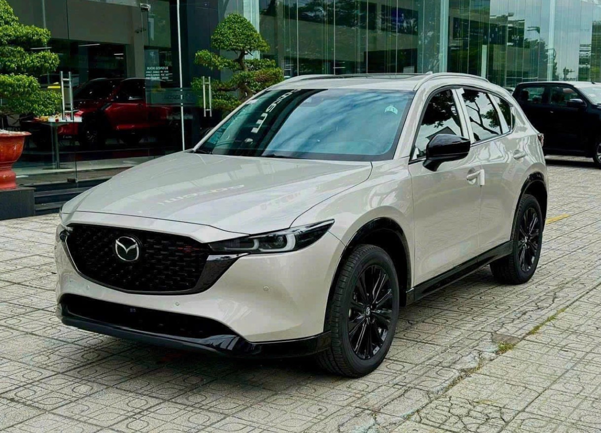Gi&aacute; lăn b&aacute;nh Mazda CX-5 giữa th&aacute;ng 2/2026 giảm &lsquo;sập s&agrave;n&rsquo;, rẻ bậc nhất ph&acirc;n kh&uacute;c, đ&egrave; bẹp Honda CR-V
