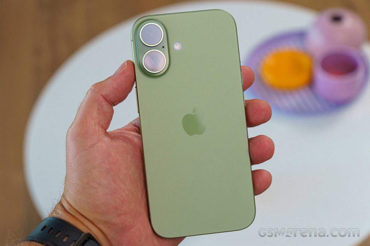 Gi&aacute; iPhone 17 giảm mạnh dịp Tết B&iacute;nh Ngọ 2026, ngon bổ rẻ hơn nhiều iPhone 17 Pro Max