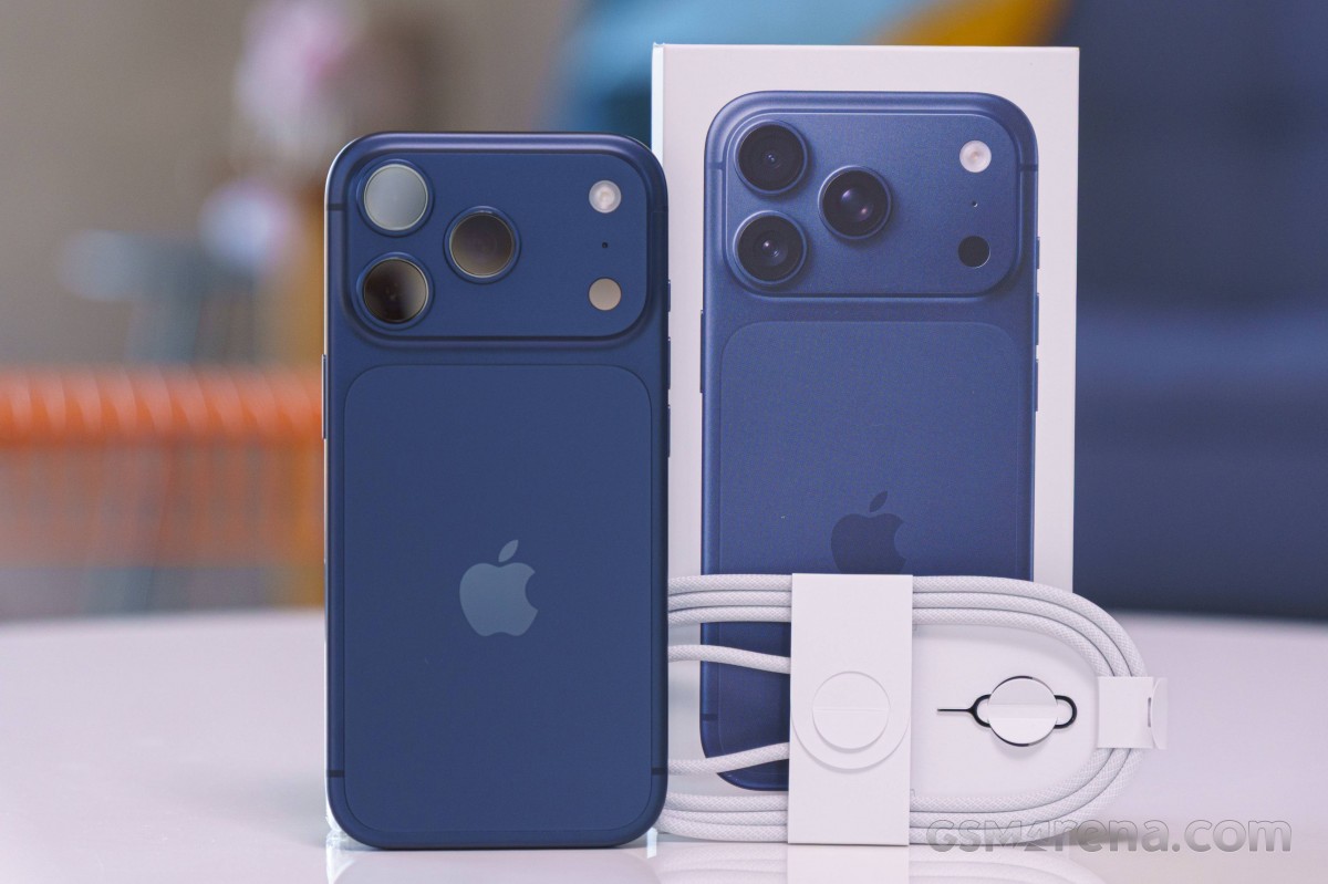 Kh&ocirc;ng phải iPhone 17 Pro Max, đ&acirc;y mới l&agrave; chiếc iPhone gi&aacute; rẻ hơn được săn đ&oacute;n nhất Tết 2026