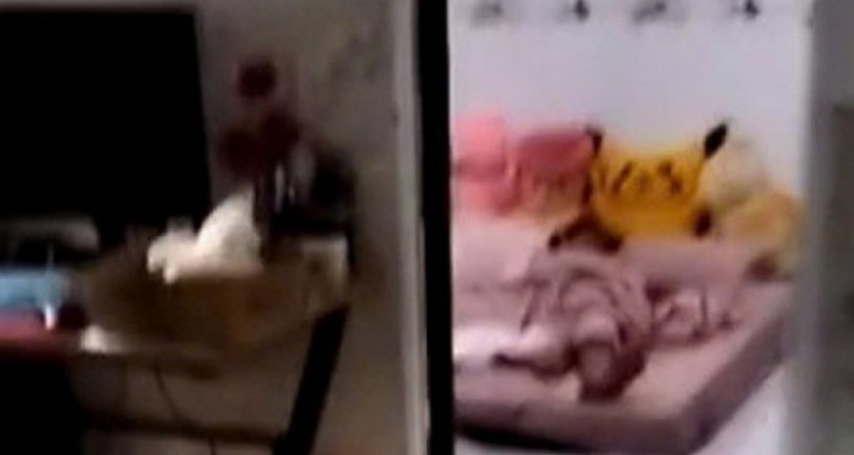 Thấy bạn nhậu nằm tr&ecirc;n giường vợ cũ, người đ&agrave;n &ocirc;ng đ&aacute;nh v&agrave;o &lsquo;chỗ hiểm&rsquo; của đối phương g&acirc;y &aacute;n mạng