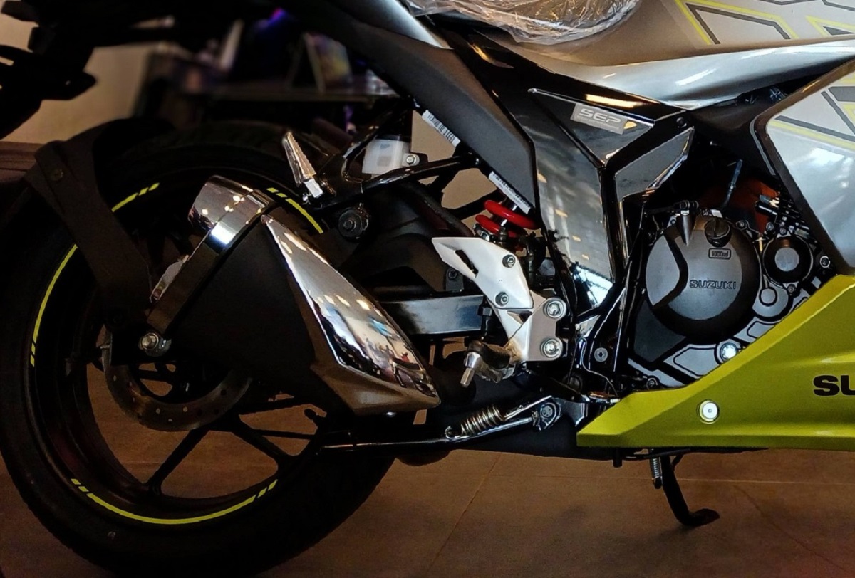 Tin xe m&aacute;y 23/2: Suzuki ra mắt &lsquo;chiến binh c&ocirc;n tay&rsquo; mới \'n&eacute;t\' hơn Honda Winner R, gi&aacute; 71 triệu đồng