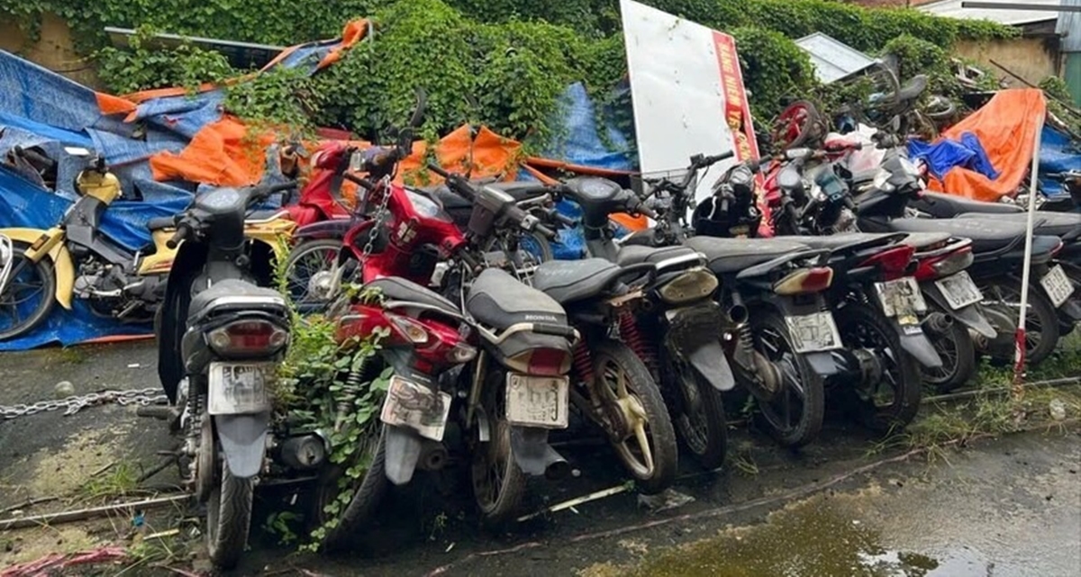 Vụ &aacute;n người đ&agrave;n &ocirc;ng c&acirc;m, điếc s&aacute;t hại ph&oacute; trưởng c&ocirc;ng an x&atilde; sau khi bị ph&aacute;t hiện trộm xe bị tạm giữ