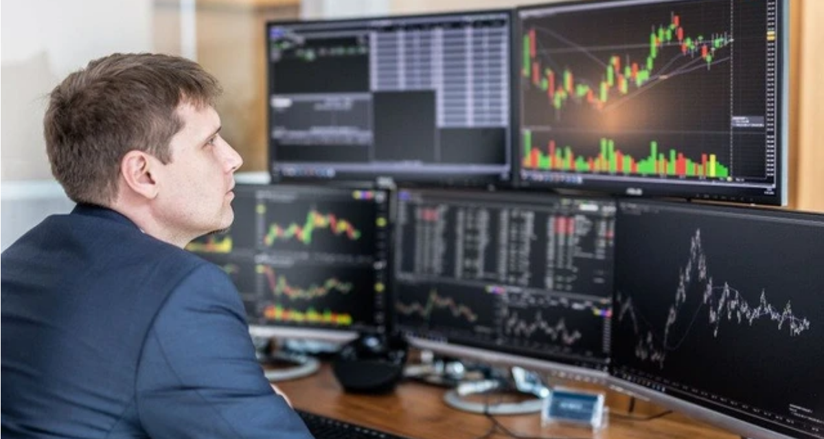 Ng&acirc;n h&agrave;ng, h&agrave;ng kh&ocirc;ng đồng loạt nới room 49%: C&uacute; h&iacute;ch chiến lược trước thềm n&acirc;ng hạng