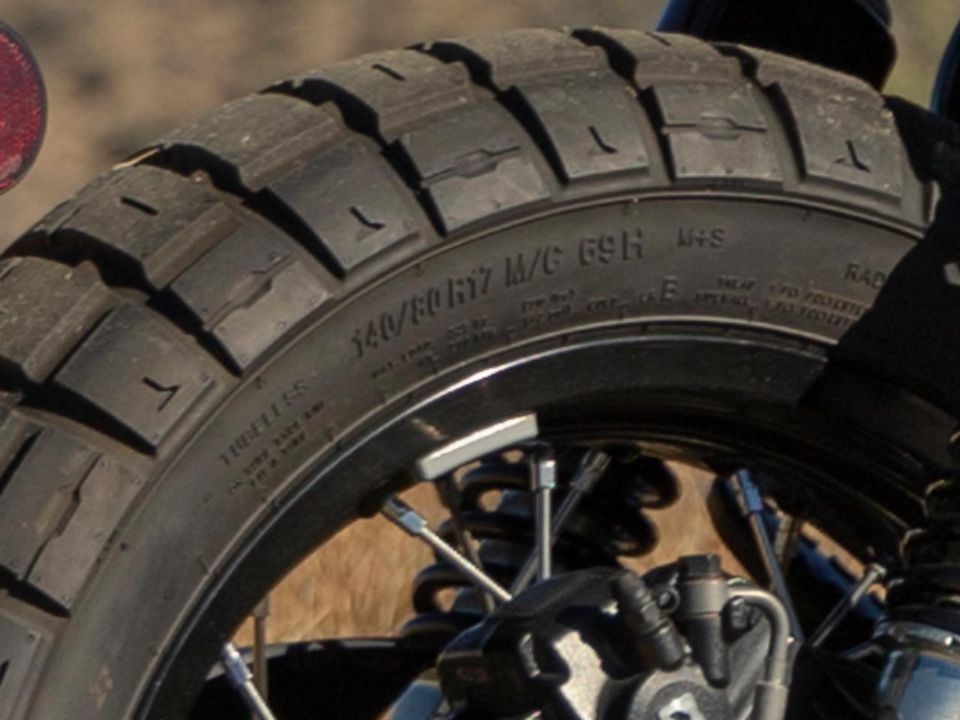 &lsquo;Vua c&ocirc;n tay&rsquo; mới của Anh ra mắt với gi&aacute; rẻ, động cơ mạnh '&aacute;p đảo' Yamaha Exciter v&agrave; Honda Winner R ảnh 4