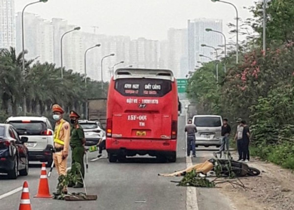 72 giờ truy t&igrave;m t&agrave;i xế g&acirc;y tai nạn ở Đại lộ Thăng Long: Thi thể nạn nh&acirc;n bị c&aacute;n kh&ocirc;ng c&ograve;n nguy&ecirc;n vẹn