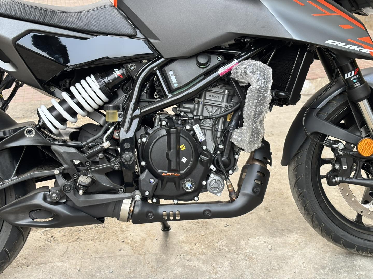 &lsquo;Đ&egrave; bẹp&rsquo; Yamaha Exciter, &lsquo;vua c&ocirc;n tay&rsquo; 250cc mới &lsquo;xịn&rsquo; hơn Honda Winner R ra mắt gi&aacute; 53,3 triệu đồng