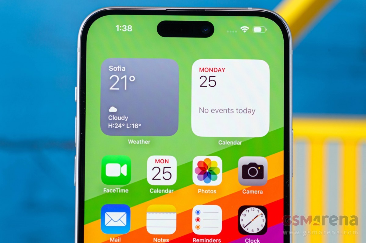 iPhone 15 Plus hạ rẻ cực đẹp, rẻ hơn Galaxy S25 Ultra cả chục triệu, m&agrave;n đẹp như iPhone 17 Pro Max