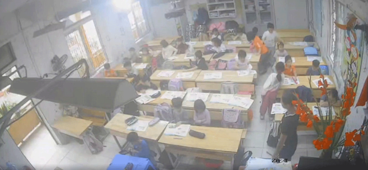 Diễn biến n&oacute;ng vụ gi&aacute;o vi&ecirc;n chủ nhiệm bắt gần 40 học sinh liếm đất do lớp chưa được vệ sinh sạch sẽ