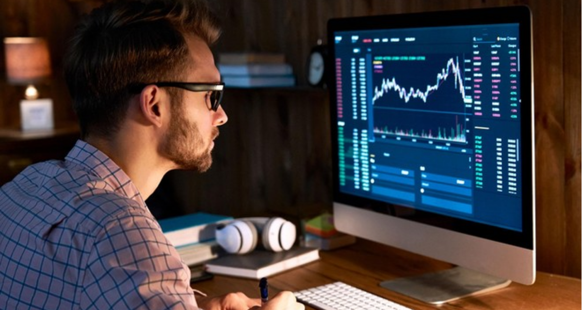 Sau chuỗi xả h&agrave;ng, khối ngoại bất ngờ r&oacute;t trăm tỷ v&agrave;o loạt cổ phiếu lớn