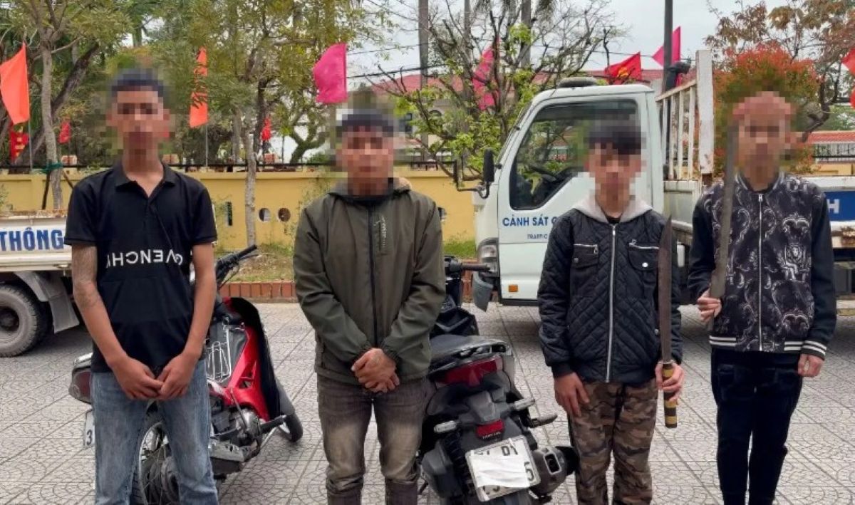 L&yacute; do nh&oacute;m trẻ ở TP Huế cầm dao tự chế, đi xe m&aacute;y \'diễn xiếc\' giữa đ&ecirc;m rồi đăng l&ecirc;n Tiktok