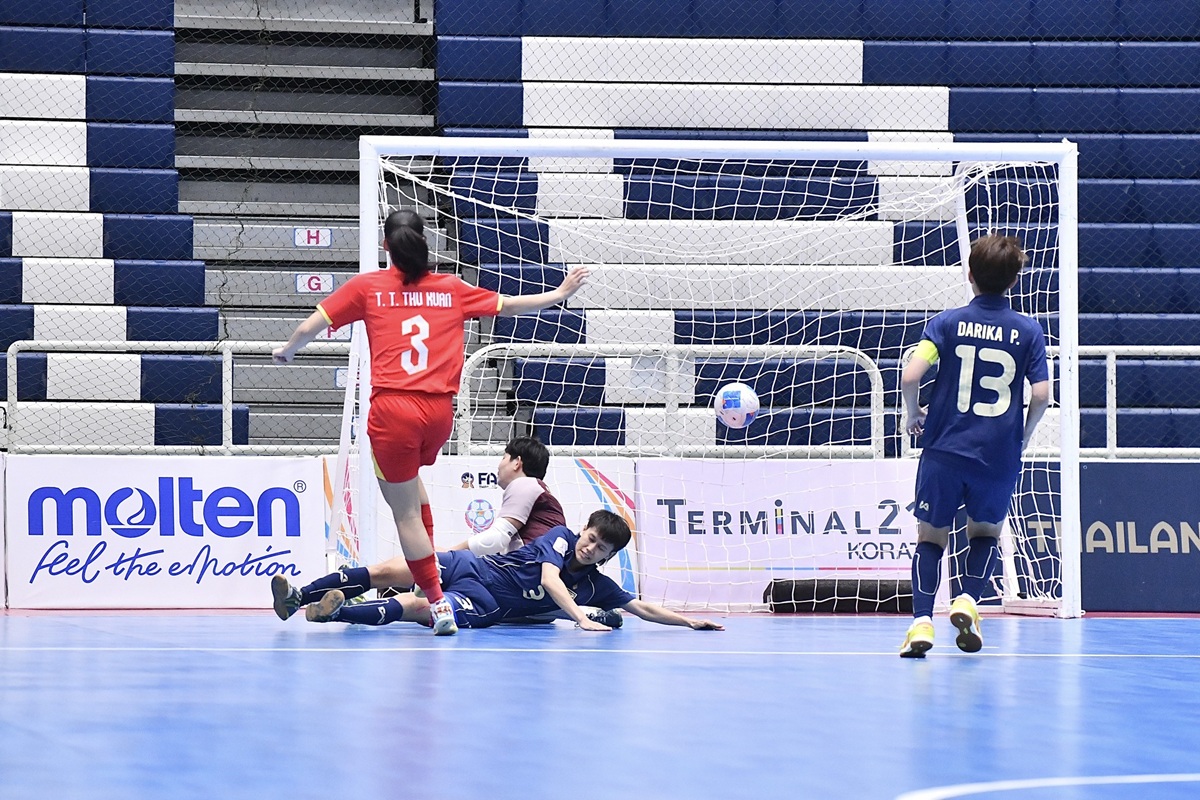 Thảm bại trước Th&aacute;i Lan, ĐT Việt Nam chấp nhận thi đấu trận tranh hạng 3 giải futsal nữ Đ&ocirc;ng Nam &Aacute;