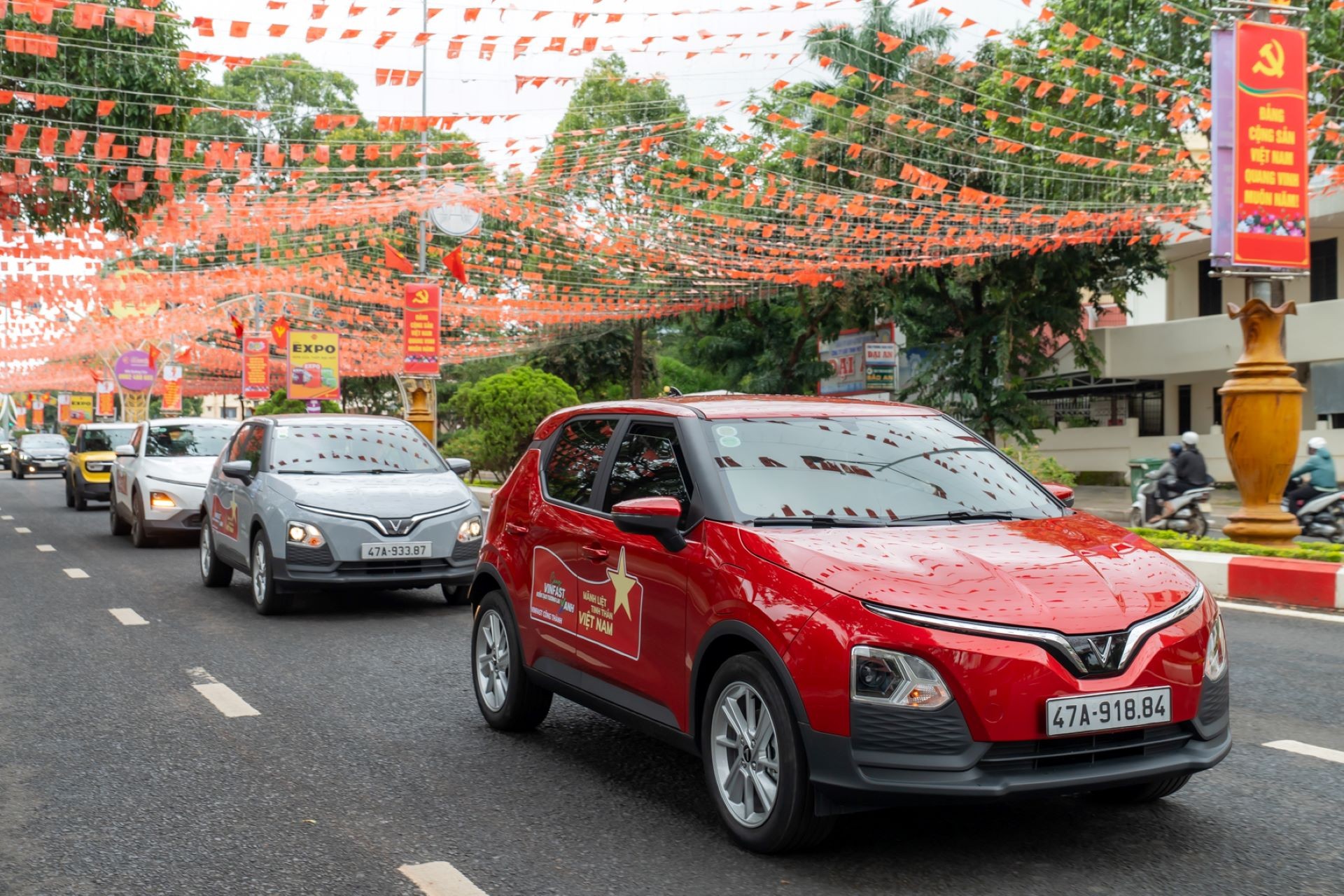 Giải m&atilde; sức h&uacute;t VinFast VF 5: Lăn b&aacute;nh chỉ 500 triệu đồng, l&atilde;i suất cố định 7%, sạc miễn ph&iacute; 3 năm ảnh 1