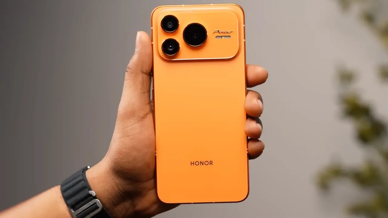 Năm 2026, sinh vi&ecirc;n chơi mẫu Android n&agrave;y l&agrave; hợp l&yacute; nhất, gi&aacute; &ecirc;m, pin tr&acirc;u 10.000mAh, chạy mượt thua g&igrave; Galaxy S26