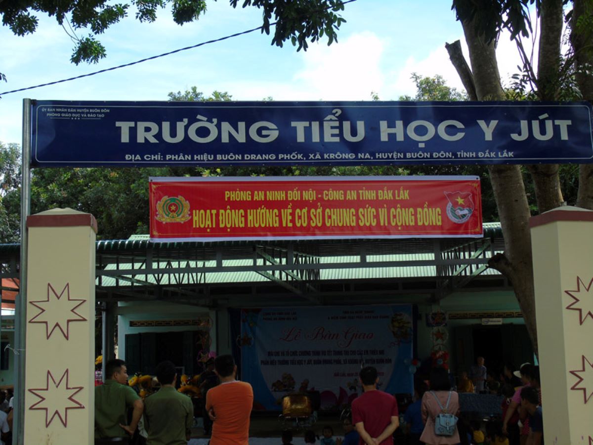 Đắk Lắk: Ph&aacute;t hiện 2 học sinh tử vong thương t&acirc;m dưới hồ nước, h&eacute; lộ manh mối từ một đồ vật